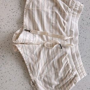 Lululemon Hotty Hot Short